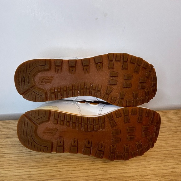 New Balance 574 White and Dark Yellow Leather Sneakers Men 6.5 Woman 8 - Picture 8 of 10